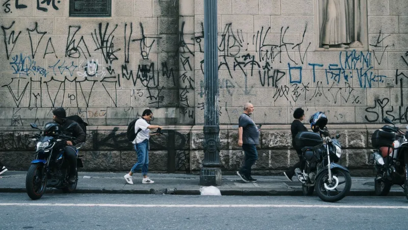 Ditch the Map: What Happens When You Let Your Feet Decide How a City Is Laid Out